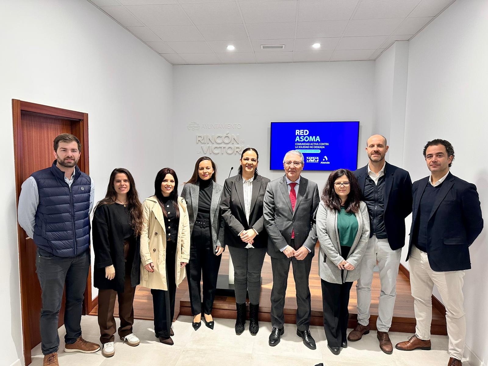 Fotografía Alcalde, concejales y ATENDE (Clece)