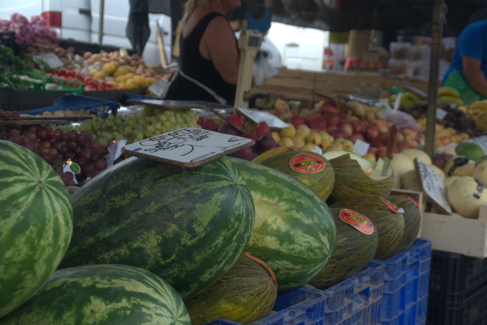Puesto frutas mercadillo