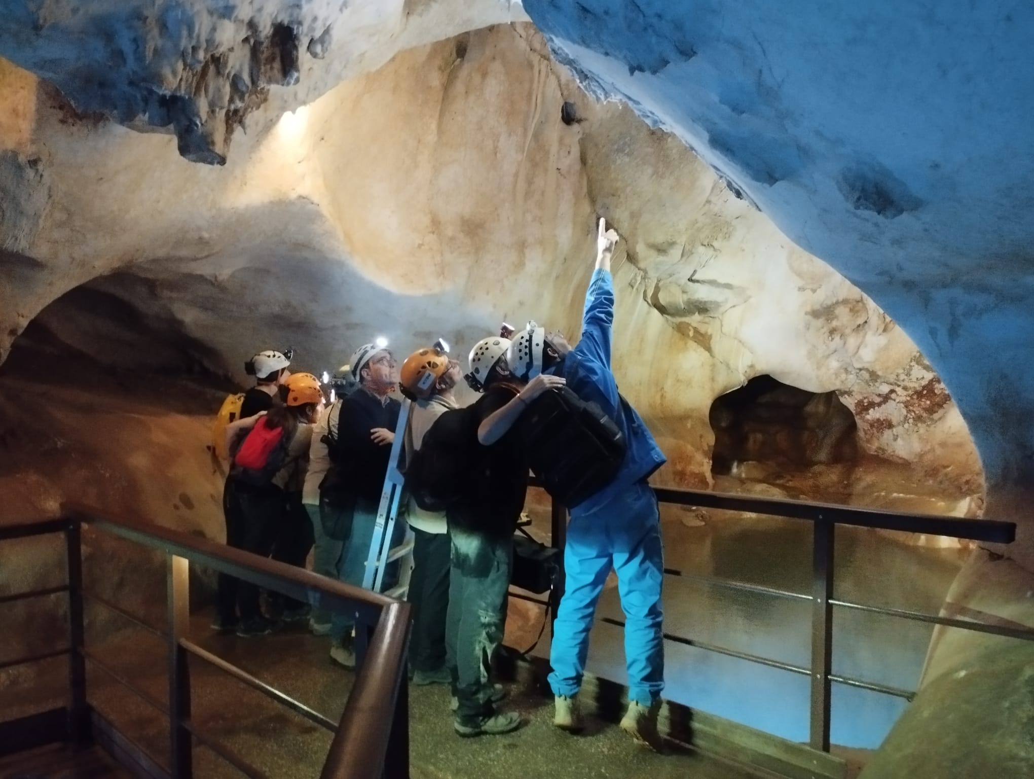 Sala del Lago. Cueva del Tesoro